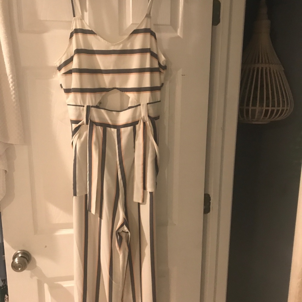 Jumpsuit with peep hole